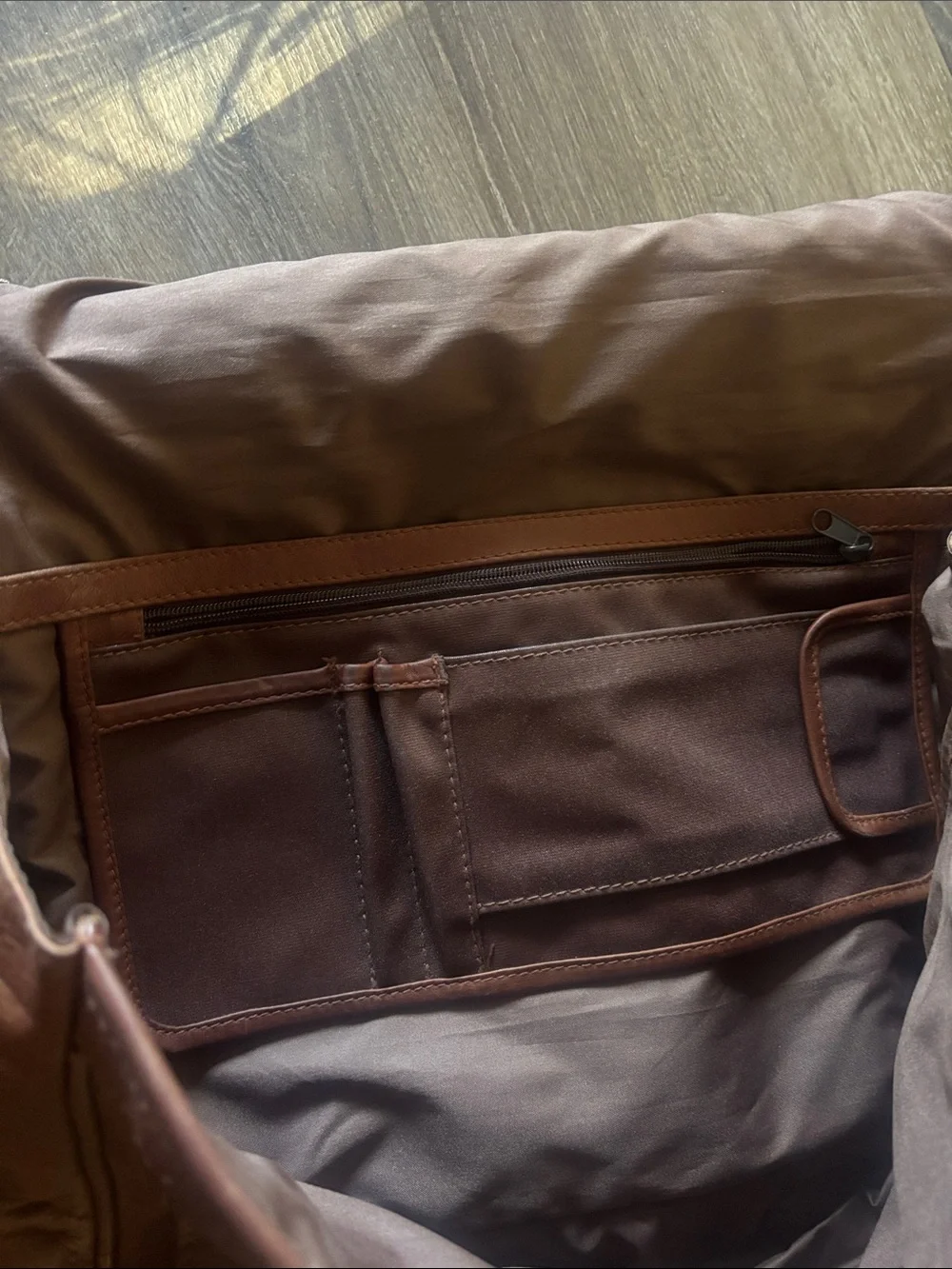Brown Leather Messenger Bag with Adjustable Shoulder Strap